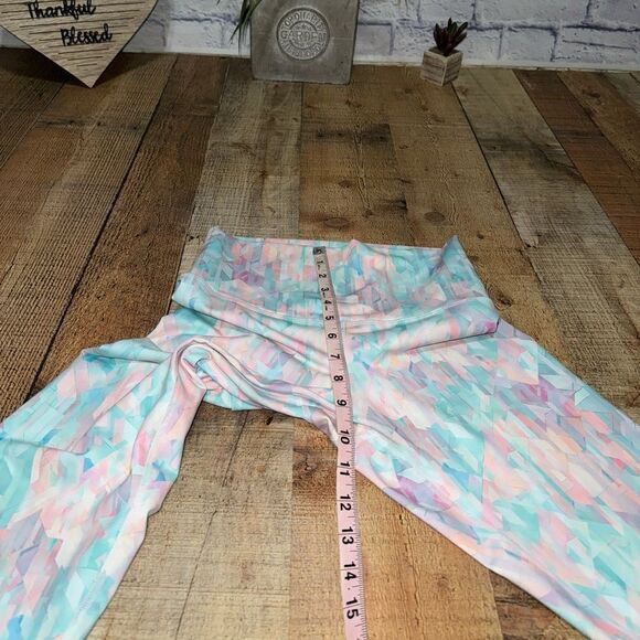 NWOT DYI Define Your Inspiration Fragmented Printed Signature Leggings - Picture 8 of 11